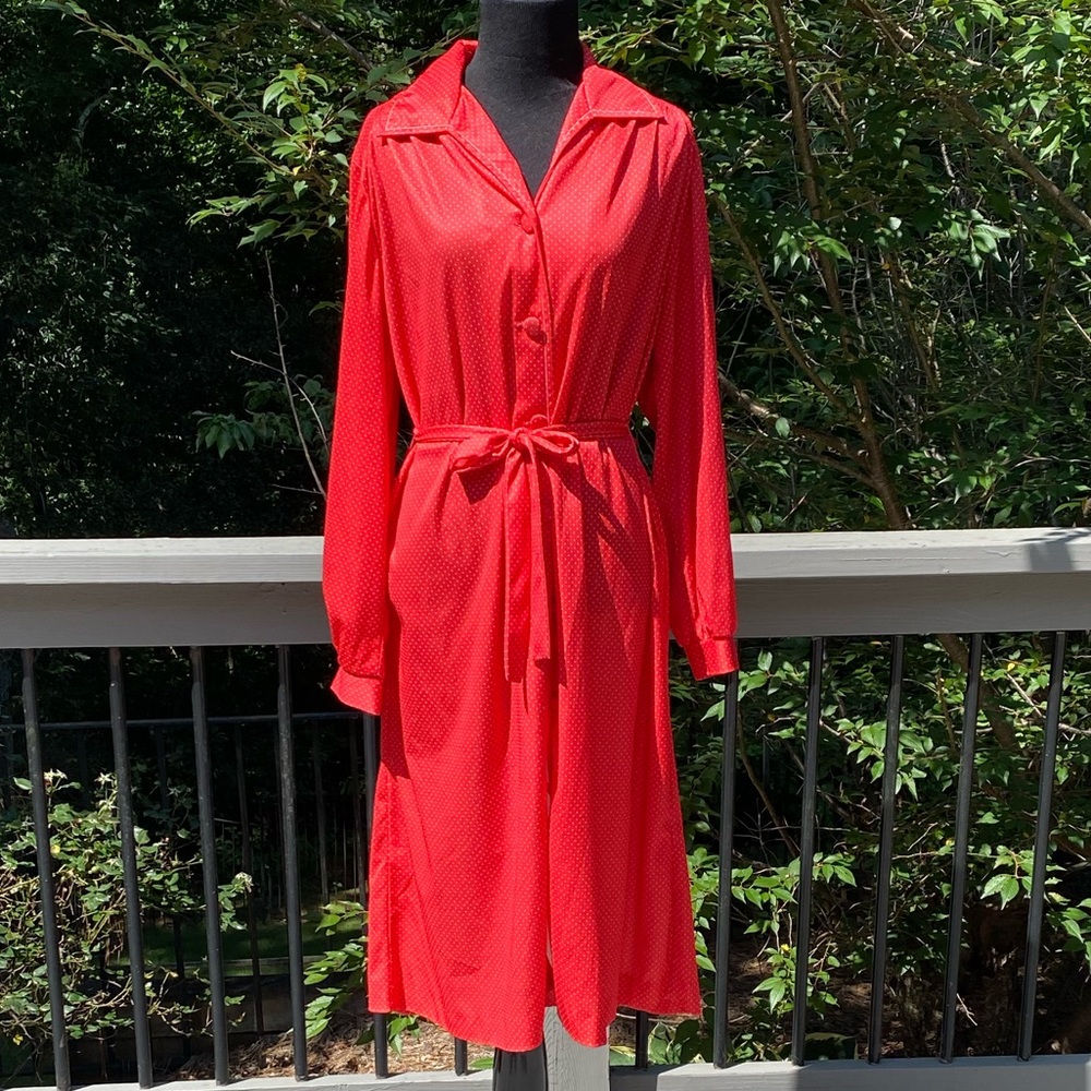 Vintage 70s Dagger Collar Polkadot belted Secretary Midi Dress